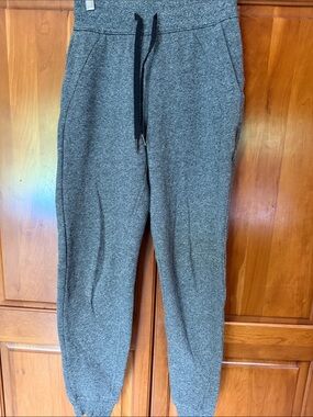 Lululemon sweats size 2